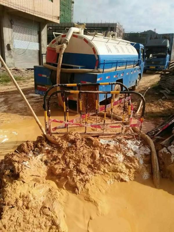 东城街道工地淤泥清淤