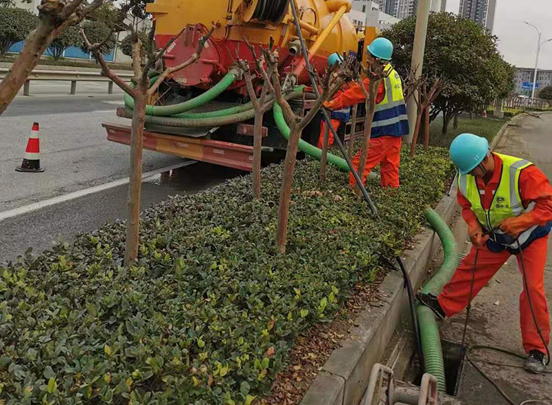 东城街道市政管道清淤